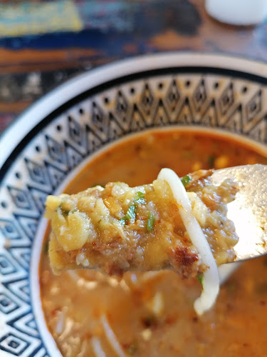 Mandalay Thu ( မန္တလေးသူ ) ( Haung Asian) - Zürich