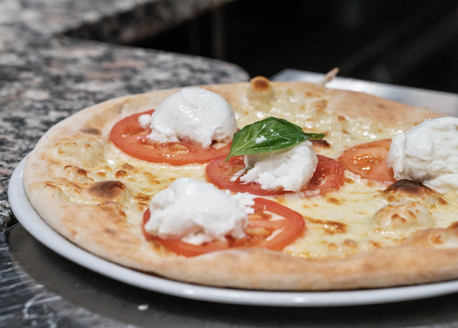 Opinii despre Ristorante Grotto Ticino Pizzeria Cafiero în Bern - Gastronomie und Hotellerie