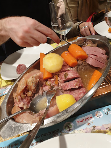 Opinii despre Osteria della Posta în Castel San Pietro - Gastronomie und Hotellerie