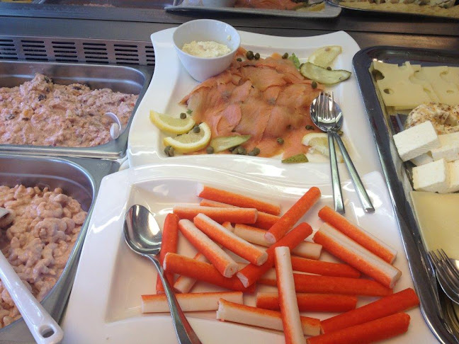 Opinii despre Restaurant Dorflinde în Zürich - Gastronomie und Hotellerie