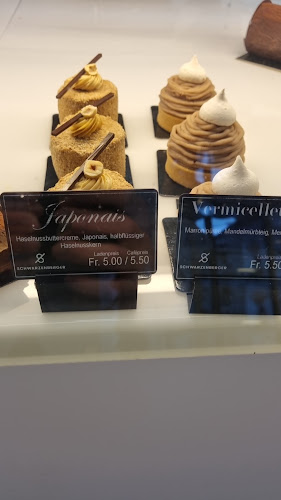 Opinii despre Konditorei Confiserie Schwarzenberger în Risch-Rotkreuz - Gastronomie und Hotellerie