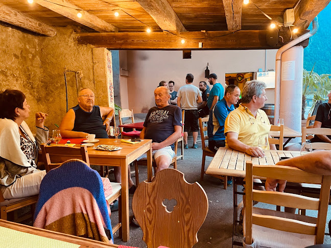 Fiesta Bar, Dany Manta