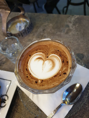 Opinii despre Mauri Concept în Lugano - Gastronomie und Hotellerie