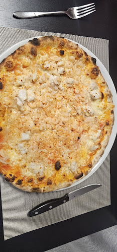 Opinii despre Pizzeria Oasi Sàrl în Martigny - Gastronomie und Hotellerie