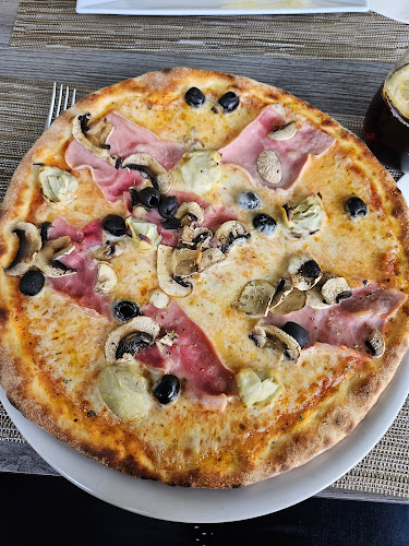 Opinii despre Restaurant Pizzeria Bernerhof în Burgdorf - Gastronomie und Hotellerie