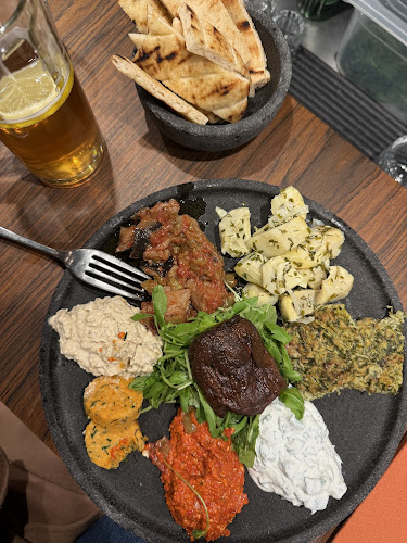 Meyhanè Genève - Gastronomie und Hotellerie