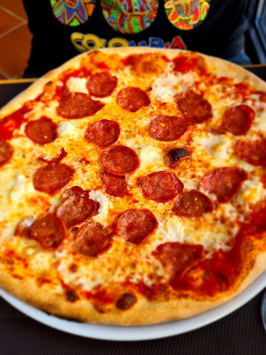 Restaurant pizzeria Le Capri - Gastronomie und Hotellerie