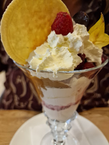 Opinii despre Steakhouse Hot Stone Niederuzwil în Niederuzwil - Gastronomie und Hotellerie