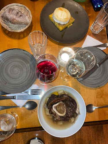 Comentarii opinii despre Weisse Rose