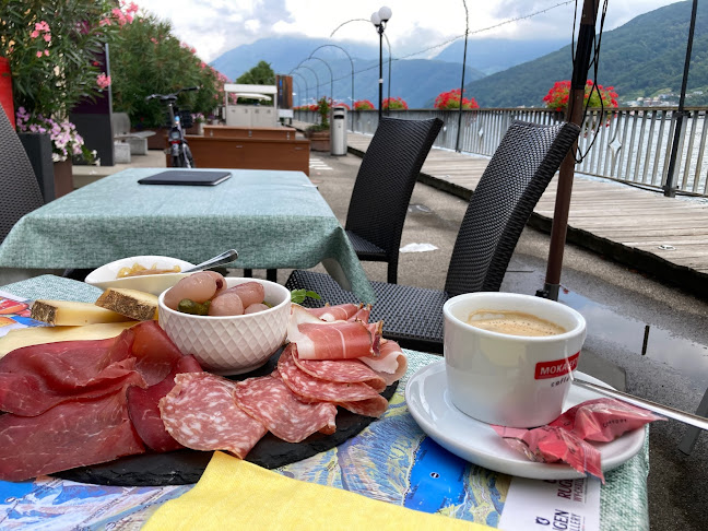 Opinii despre Caffè-Bar Vecchio Teatro în Morcote - Gastronomie und Hotellerie