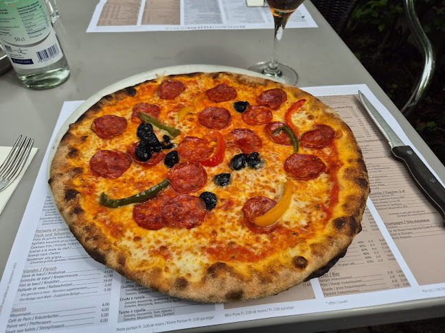 Opinii despre Restaurant Pizzeria Merkur - Holzofenpizzeria în Biel - Gastronomie und Hotellerie