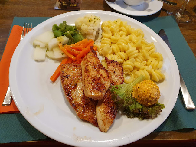 Selbstbedienung im Wildpark Roggenhausen - Aarau