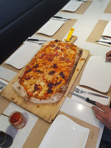 Opinii despre Mondo Caffè în Schaffhausen - Gastronomie und Hotellerie