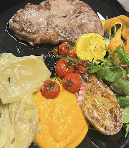 Av. du Mail 15 Bis, 1205 Genève