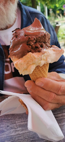 Opinii despre Aal- & Forellenräucherei Hoffmann GmbH în Onex - Gastronomie und Hotellerie