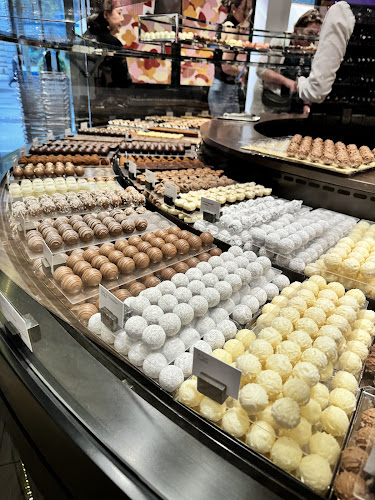 Läderach | Schweiz | Zürich | Bahnhofstrasse 106 - Gastronomie und Hotellerie