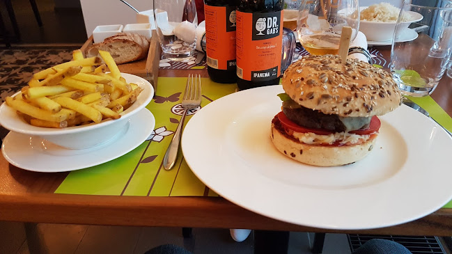 Av. du Casino 32, 1820 Montreux