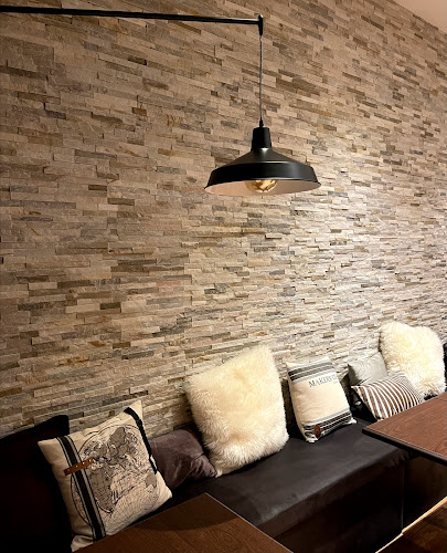 L'Aubépine Café - Gastronomie und Hotellerie