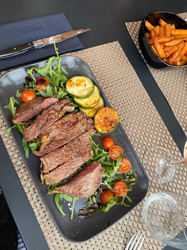 The BUST - Burger & Steak Restaurant - Gastronomie und Hotellerie