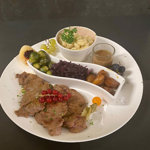 Opinii despre Restaurant Bahnhöfli în Chur - Gastronomie und Hotellerie