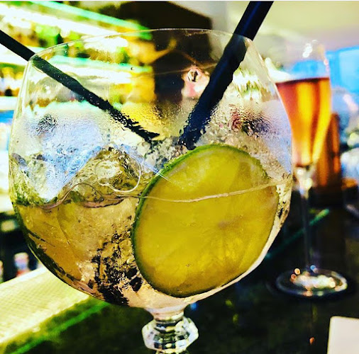 Caffè-Bar Vecchio Teatro - Gastronomie und Hotellerie