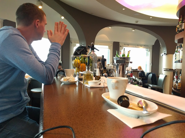 Comentarii opinii despre Jules Verne Panoramabar