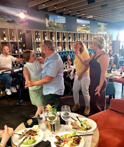 Opinii despre La Bodega 77 în Uster - Gastronomie und Hotellerie