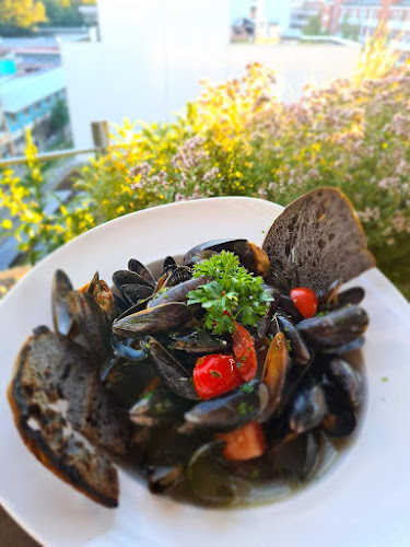 Opinii despre Trattoria Pizzeria Da Michele în Zürich - Gastronomie und Hotellerie