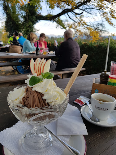 Blüemlisalp - Gastronomie und Hotellerie