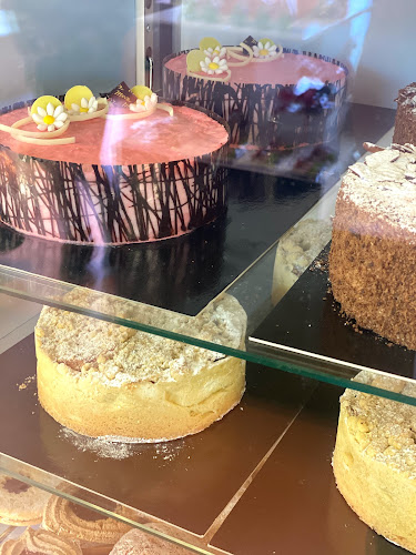 Comentarii opinii despre Merz Rossboden Chur