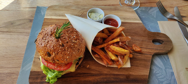 Opinii despre Restaurant Tsébetta în Nax - Gastronomie und Hotellerie