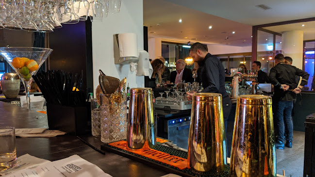 Opinii despre La Rive Lounge Bar în Morges - Gastronomie und Hotellerie