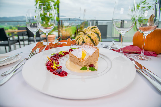 Opinii despre Panorama Restaurant în Wetzikon - Gastronomie und Hotellerie