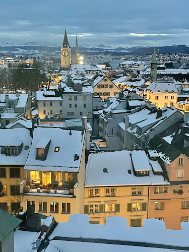 Jules Verne Panoramabar - Gastronomie und Hotellerie