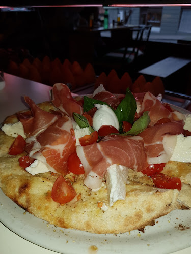 Opinii despre Made in Italy Pizzeria în Lausanne - Gastronomie und Hotellerie