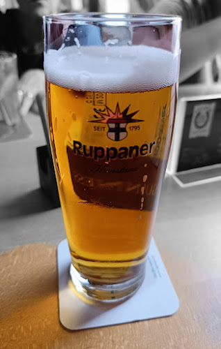 Comentarii opinii despre Stable