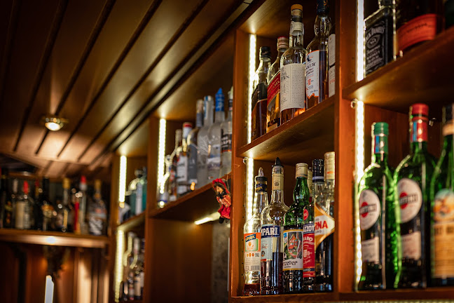 Comentarii opinii despre Hexenbar