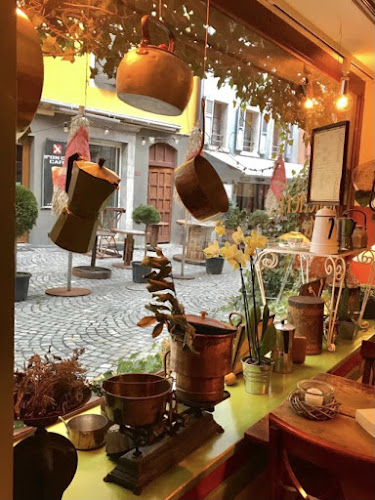 Opinii despre La Cafetière Verte în Aigle - Gastronomie und Hotellerie