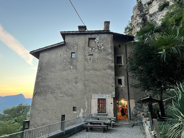 Comentarii opinii despre Ristorante-Grotto Eremo S. Nicolao