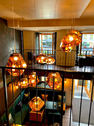 Galerie Boutique Bar - Gastronomie und Hotellerie