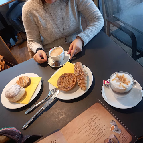 Comentarii opinii despre Bäckerei Konditorei Café Jeker