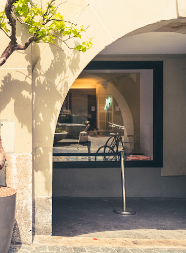 Comentarii opinii despre jusq'a