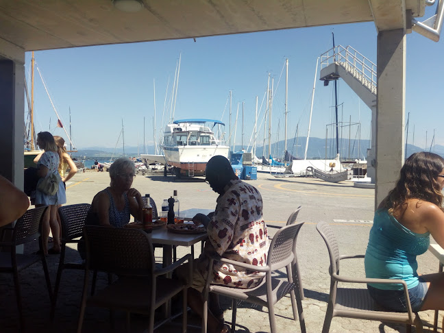 Opinii despre Restaurant du Club Nautique de Versoix în Versoix - Gastronomie und Hotellerie