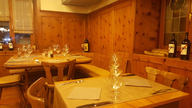 Comentarii opinii despre Acht 3 null 3