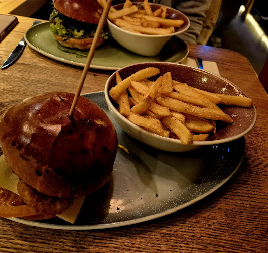 Opinii despre HANS IM GLÜCK - BASEL Steinenvorstadt în Basel - Gastronomie und Hotellerie