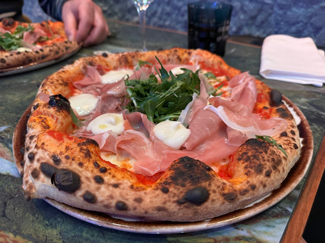 Opinii despre Ristorante Luce în Bern - Gastronomie und Hotellerie