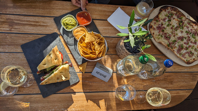 Comentarii opinii despre Attika Rooftop Bar