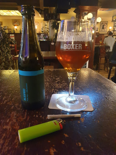 Opinii despre Bruxelles Café în Lausanne - Gastronomie und Hotellerie