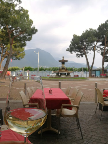 Ristorante-pizzeria Mary - Gastronomie und Hotellerie