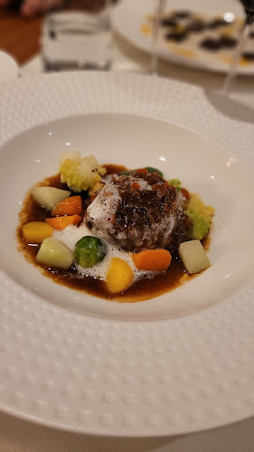 Opinii despre Restaurant Essen'z în Brugg - Gastronomie und Hotellerie